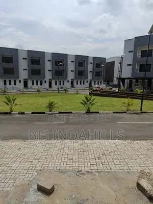 5bdrm Duplex in Mabushi for sale