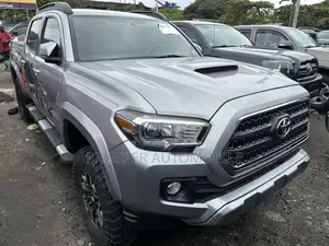 Toyota Tacoma TRD Sport 2017 Gray