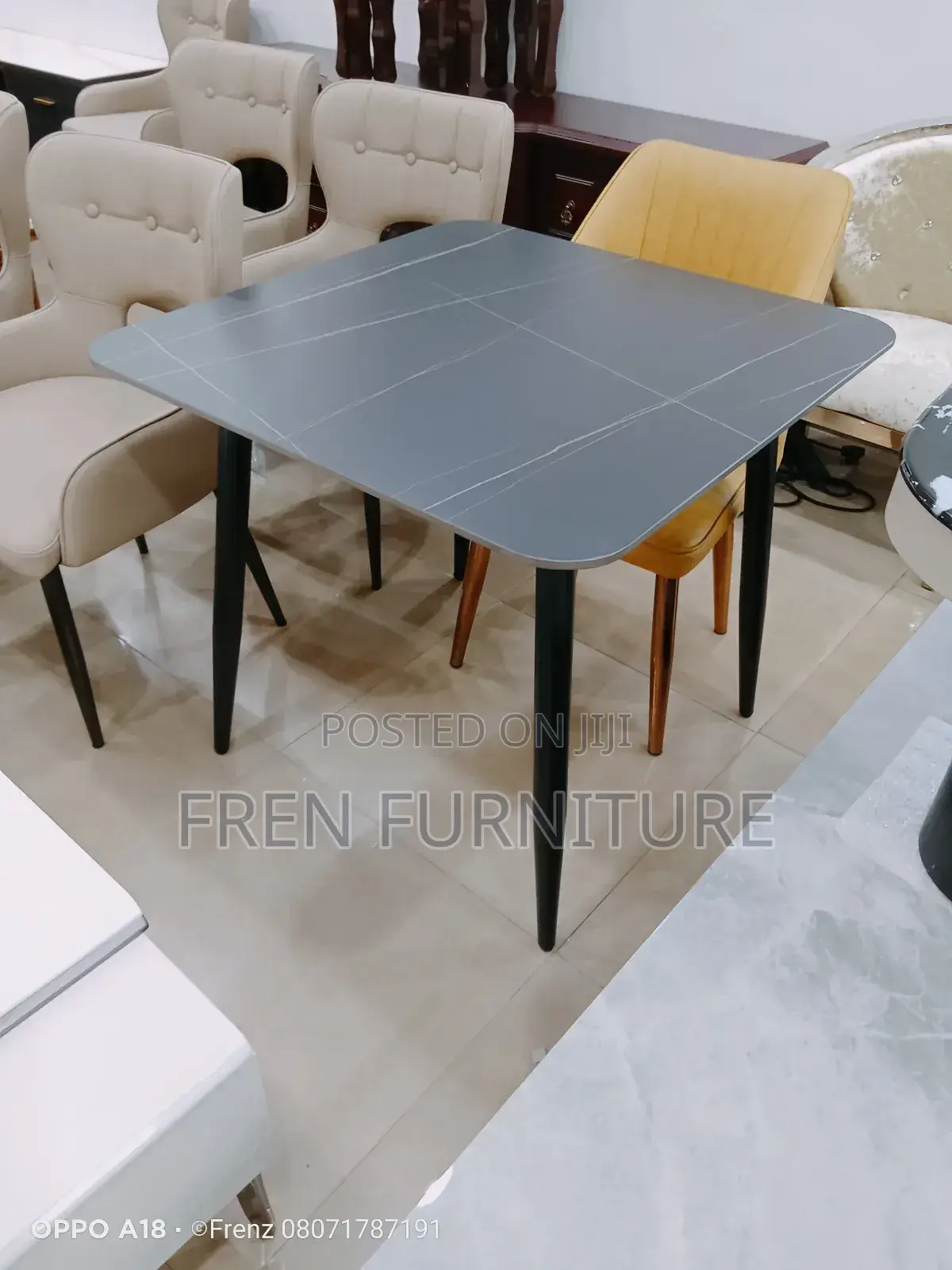 Coffee Table With Mable Tope