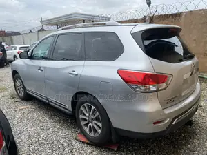 Nissan Pathfinder SL 4dr SUV 4WD (3.5L 6cyl CVT) 2014 Silver