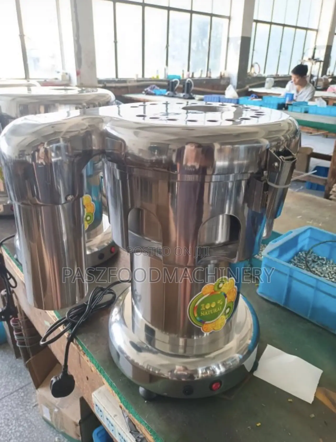 Commercial Juice Extractor