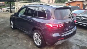 Mercedes-Benz GLB-Class GLB 250 4MATIC 2021 Blue
