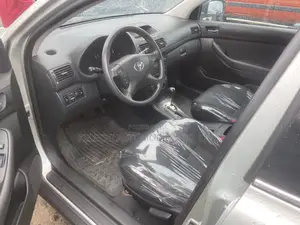 Toyota Avensis 1.8 VVT-i 2006 Silver
