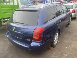 Toyota Avensis 2.0 D-4D 2006 Blue