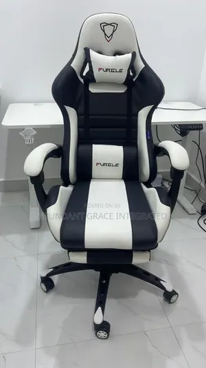 Game Chair White and Black.