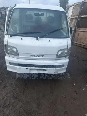 Daihatsu Hijet 2012 White