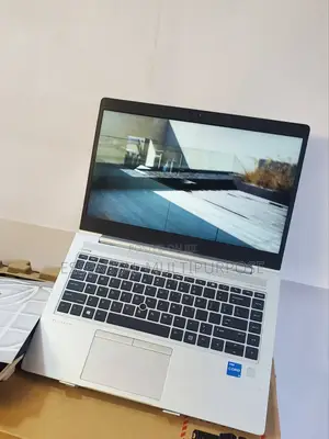 New Laptop HP EliteBook 8530W 8GB Intel Core I5 SSD 256GB