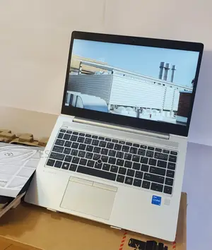 New Laptop HP EliteBook 8530W 16GB Intel Core I5 SSD 256GB