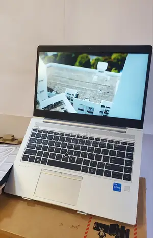 New Laptop HP EliteBook 8530W 16GB Intel Core I5 SSD 1T