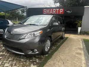 Toyota Sienna 2014 Gray