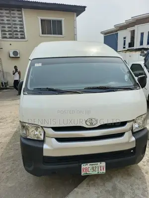 Toyota Hiace Bus 15/18 Seater for Hire | Weddings | Staff Bus | Trips