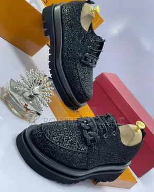 Original Louis Vuitton Luxury Shoe