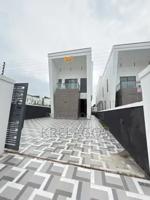 5bdrm Duplex in Orchid, Chevron for sale