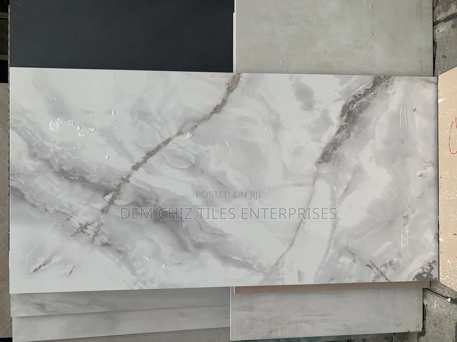 Onyxxxx Tiles