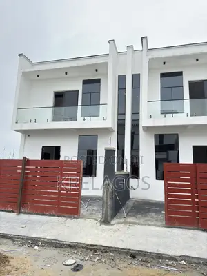 4bdrm Duplex in Orchid, Chevron for sale