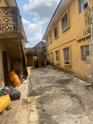 For Sale: A Mixed-Use Building With 3 Bedrooms 8 Room Up 8 Down