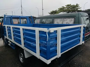 Mitsubishi Delica 2005 Blue