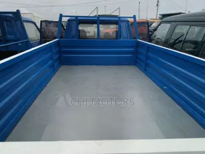 Mitsubishi Delica 2005 Blue
