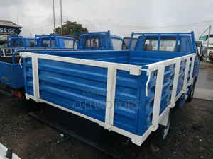 Mitsubishi Delica 2005 Blue