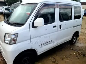 Daihatsu Hijet 2005 White