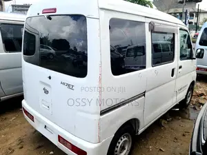 Daihatsu Hijet 2005 White