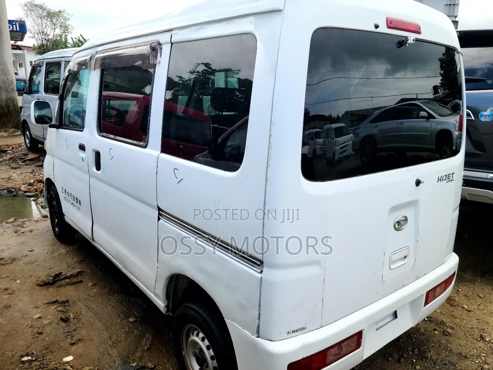 Daihatsu Hijet 2005 White