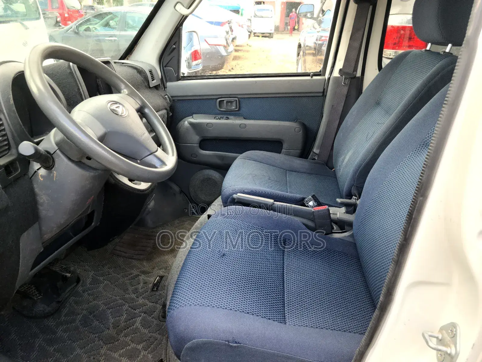 Daihatsu Hijet 2005 White