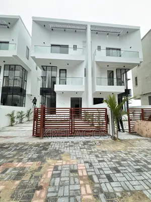 4bdrm Duplex in Orchid, Chevron for sale
