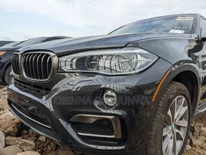 BMW X6 xDrive35i 4dr SUV AWD (3.0L 6cyl Turbo 8A) 2015