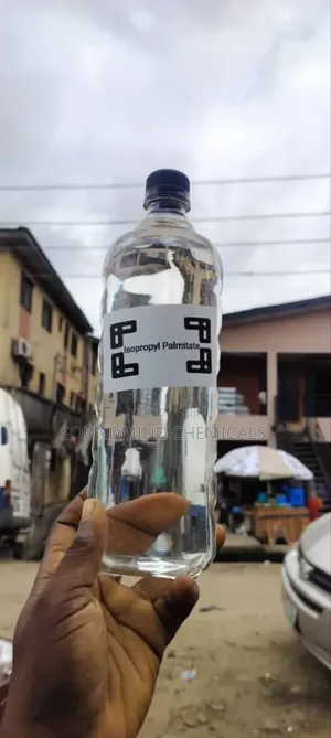 Isopropyl Palmitate (1litre)