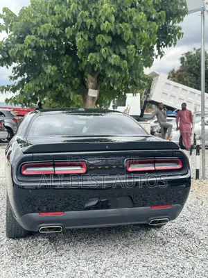 Dodge Challenger 2022 Black