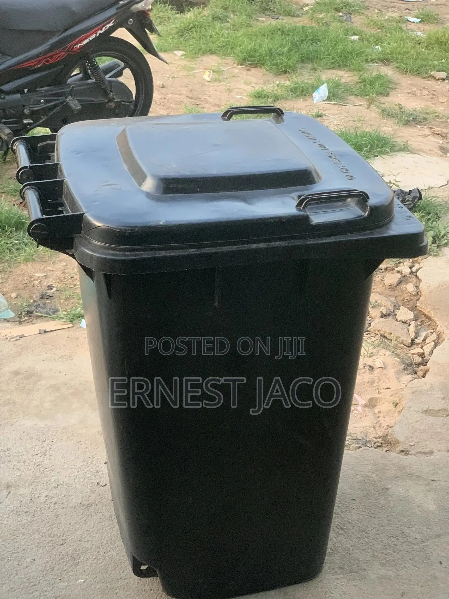 240l Waste Bin