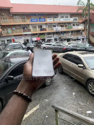 Apple iPhone 11 64 GB Purple