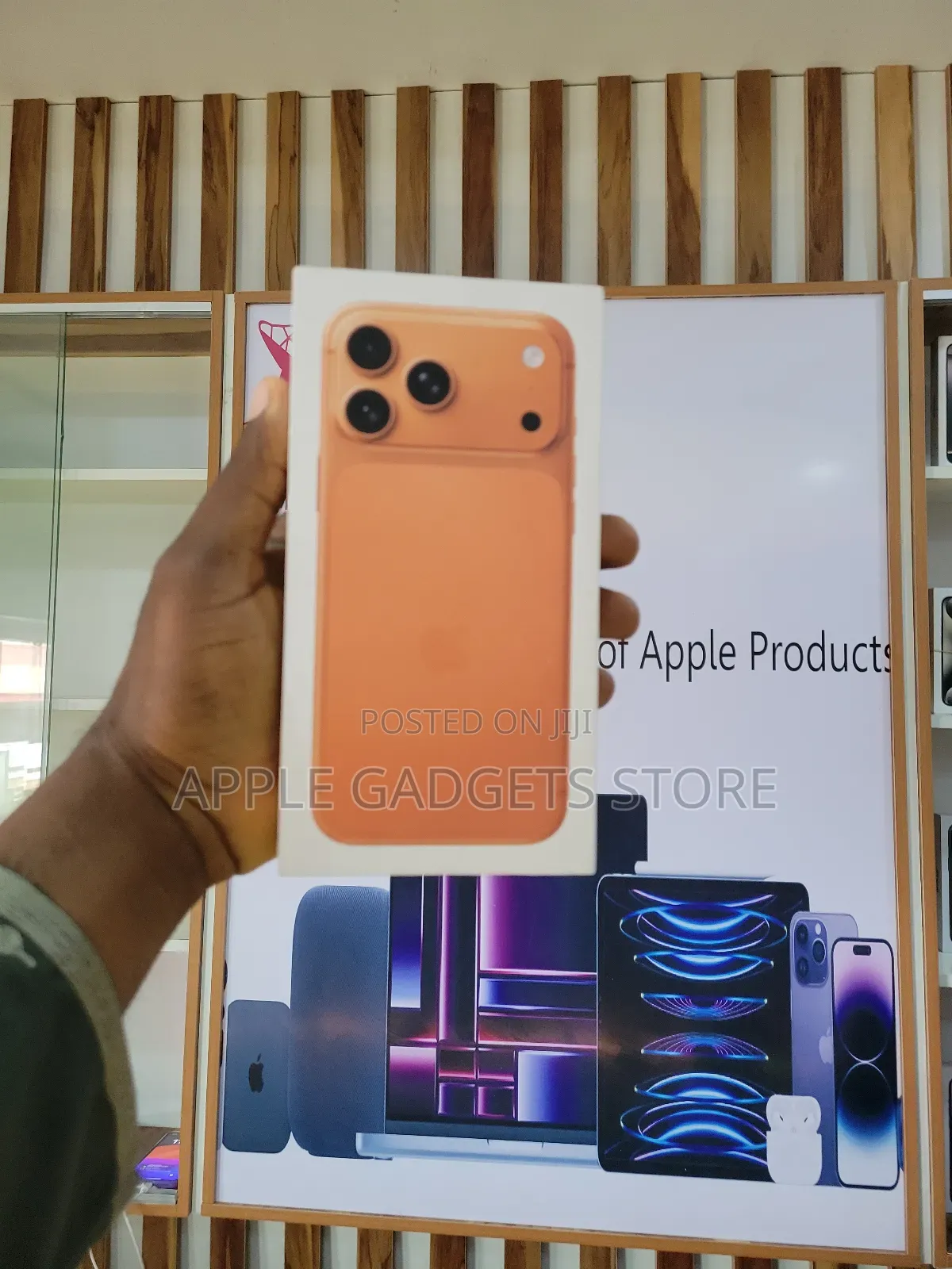 New Apple iPhone 17 Pro Max 256 GB Orange