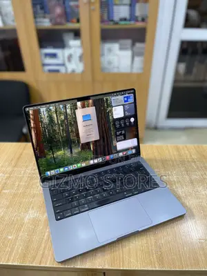 Laptop Apple MacBook Pro 2021 M1 16GB Apple M1 Pro SSD 512GB