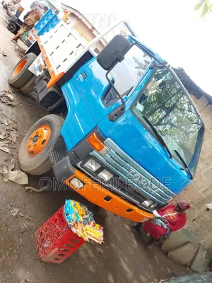 Toyota Dyna 200 1999 Old Model