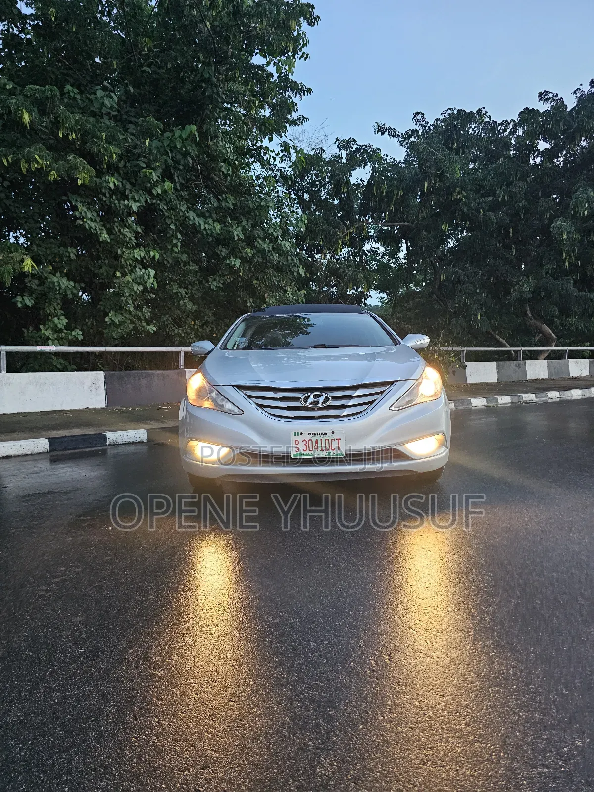 2012 Hyundai Sonata Limited Sedan FWD (2.4L 4cyl 6A)