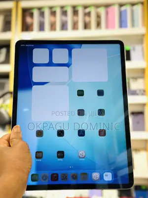 Apple iPad Pro (2022) 512 GB Black