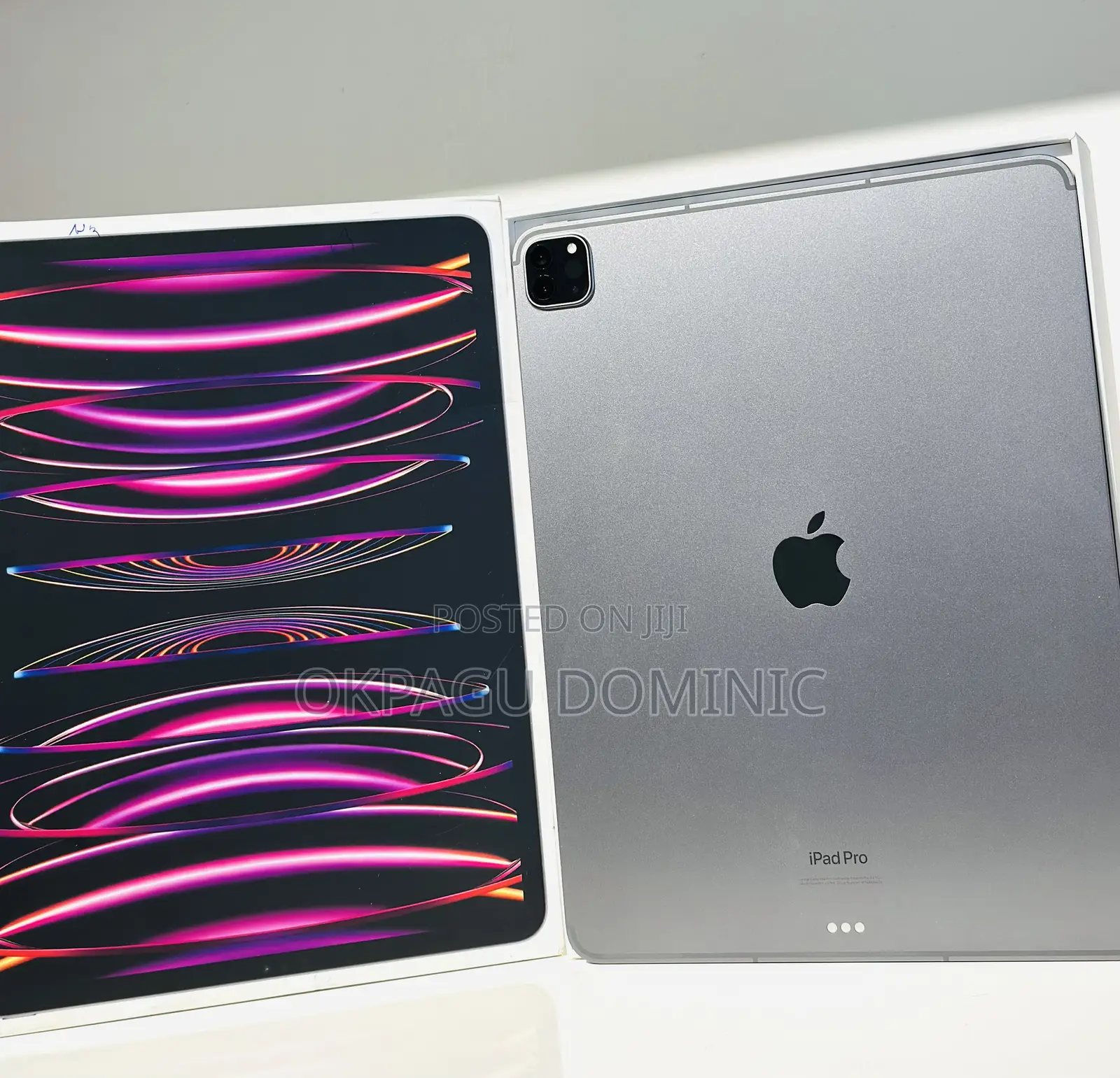 Apple iPad Pro (2022) 512 GB Black