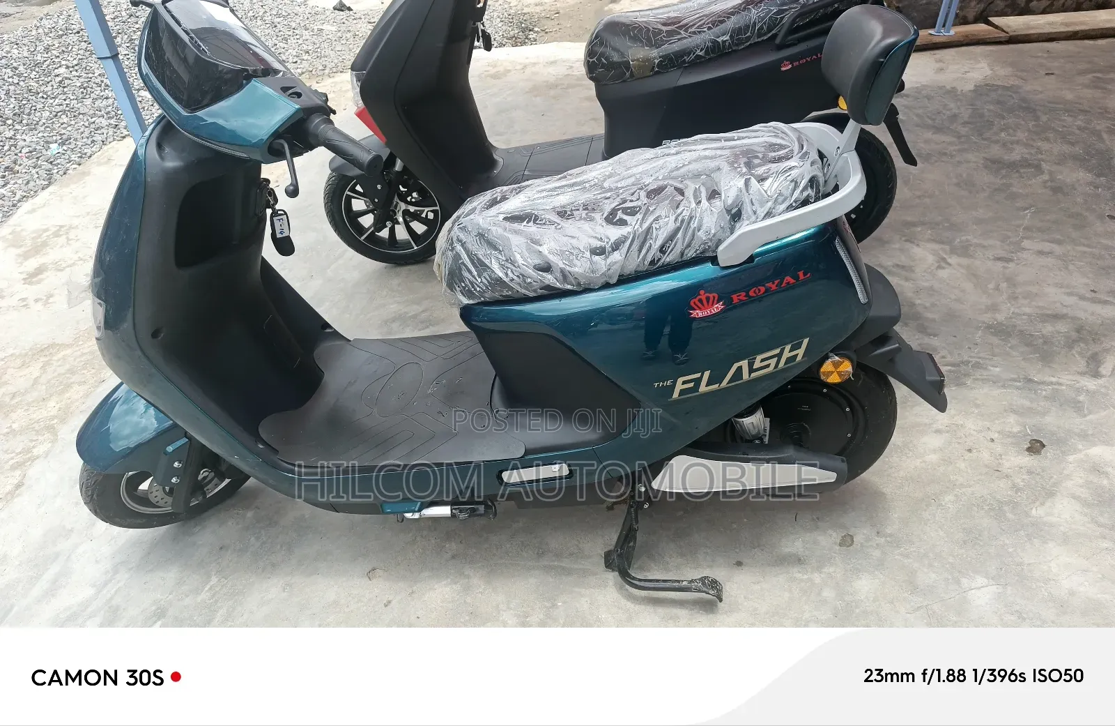 New Royal Motorcycle 2025 Beige