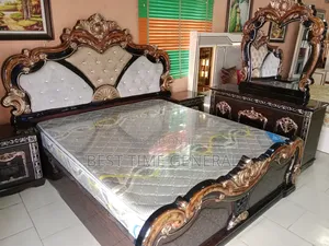 High Quality Classic Set of Bedroom