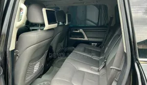 Toyota Land Cruiser 2024 Black