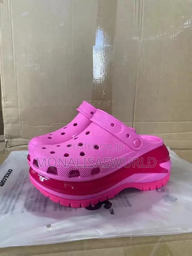 Quality Mega Crush Crocs