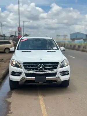 Mercedes-Benz M Class ML350 4MATIC 4dr SUV AWD (3.5L 6cyl 7A) 2015