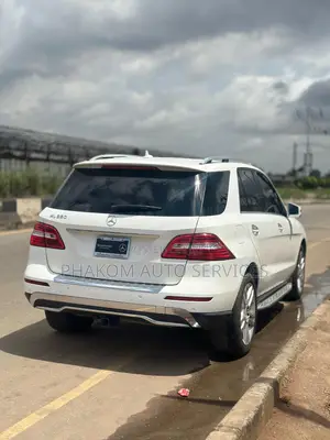 Mercedes-Benz M Class ML350 4MATIC 4dr SUV AWD (3.5L 6cyl 7A) 2015
