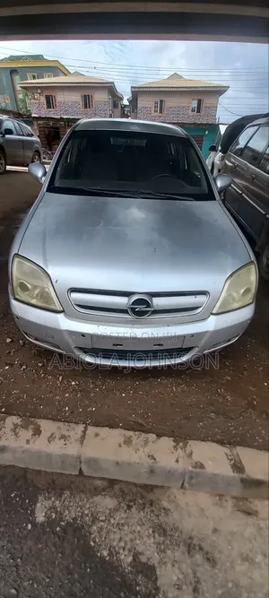 Opel Signum 2012 Silver