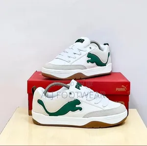 Puma Classic Unisex Sneakers