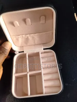 Mini Jewelry Organizer