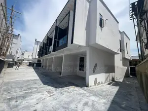 3bdrm Duplex in Chevron for sale