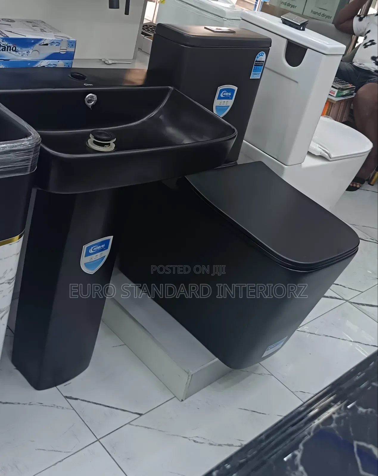 Black Wc Set